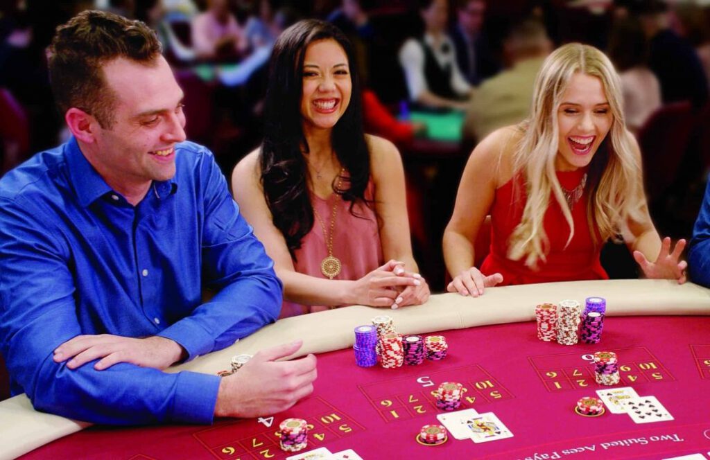 Comparing Online Casino High Roller Action With Low Stakes Betting Sessions
